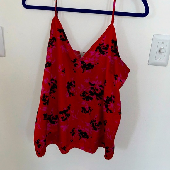 Cherry red floral patterned tank - Picture 3 of 3